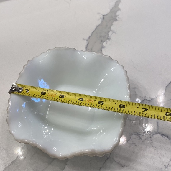 Quilted Diamond Milk Glass Bowls - Picture 5 of 7